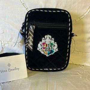Vera Bradley Harry Potter Hogwarts RFID Convertible Black Crossbody Bag Hip Pack